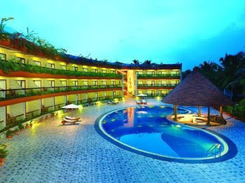 Uday Suites - The Airport Hotel Thiruvananthapuram Bagian luar foto